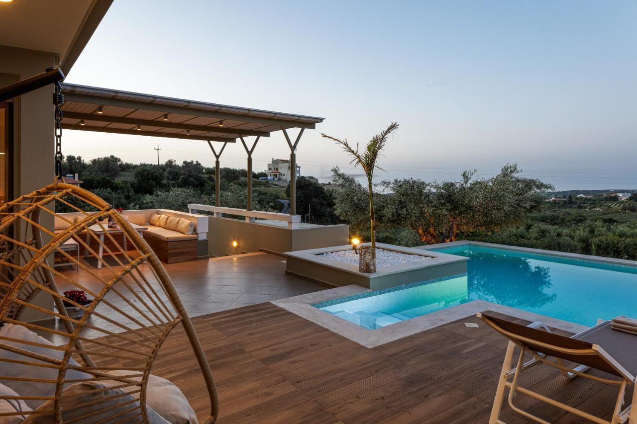 Rizes Villa With Jacuzzi & Heated Pool Agia Triada Extérieur photo