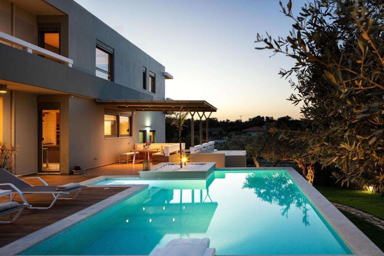 Rizes Villa With Jacuzzi & Heated Pool Agia Triada Extérieur photo