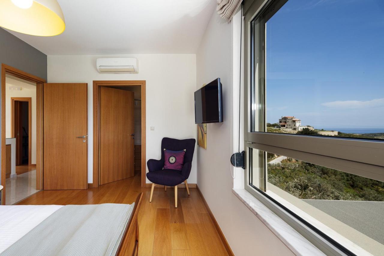 Rizes Villa With Jacuzzi & Heated Pool Agia Triada Extérieur photo