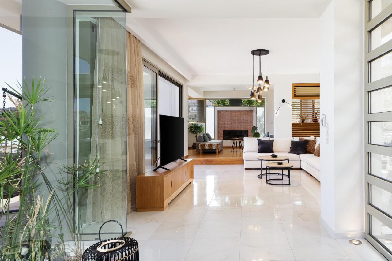 Rizes Villa With Jacuzzi & Heated Pool Agia Triada Extérieur photo