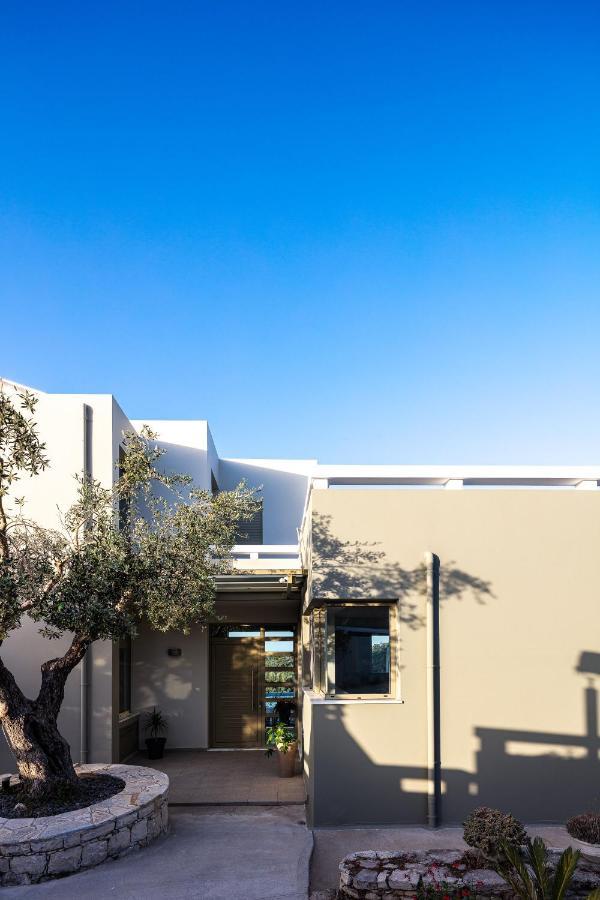 Rizes Villa With Jacuzzi & Heated Pool Agia Triada Extérieur photo