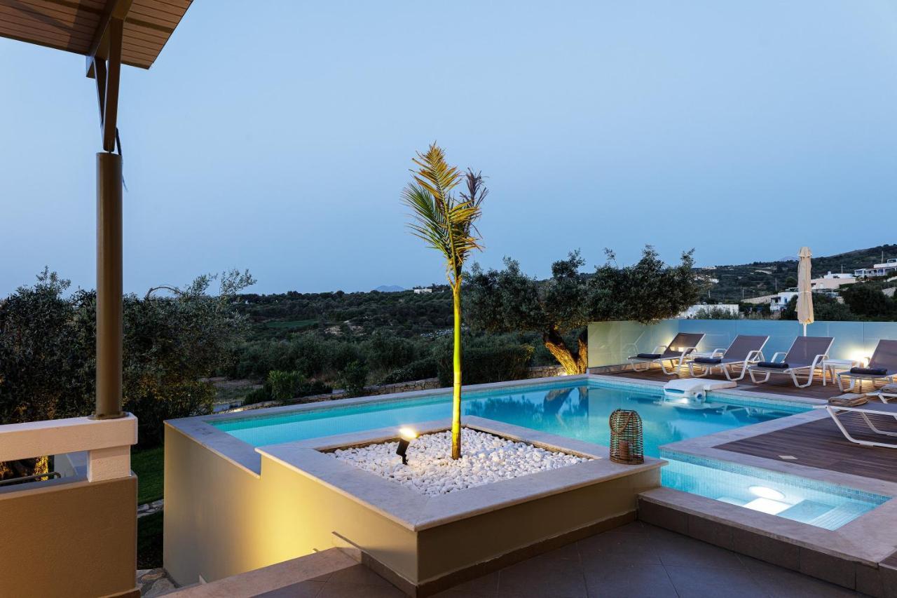 Rizes Villa With Jacuzzi & Heated Pool Agia Triada Extérieur photo