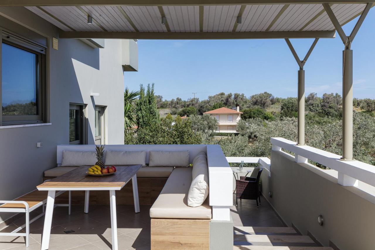 Rizes Villa With Jacuzzi & Heated Pool Agia Triada Extérieur photo