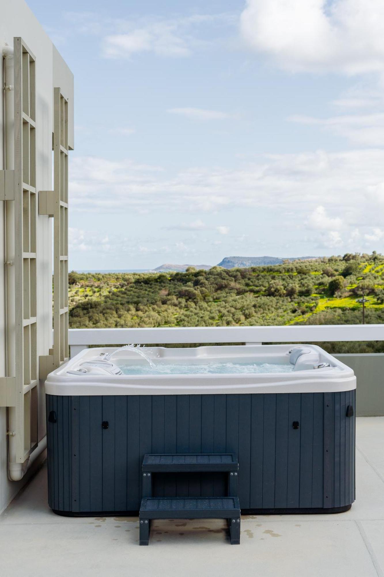 Rizes Villa With Jacuzzi & Heated Pool Agia Triada Extérieur photo